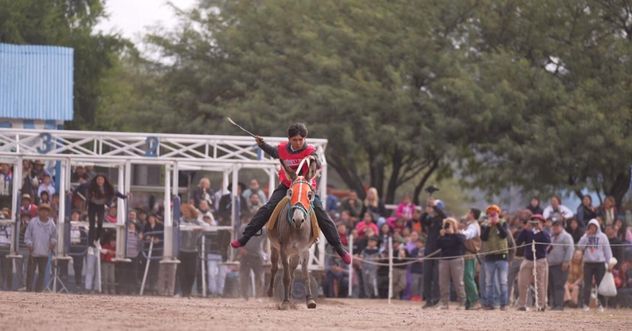Carrera de burros en Sumampa.