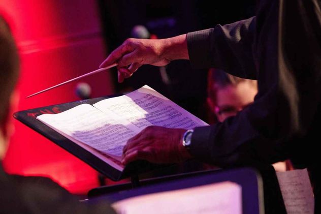 La iluminación podría potenciar el efecto terapéutico de la música. 