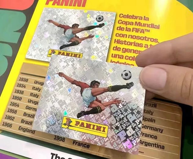 Cómo sacar una figurita mal pegada del álbum del Mundial 2026 sin dañarlo.