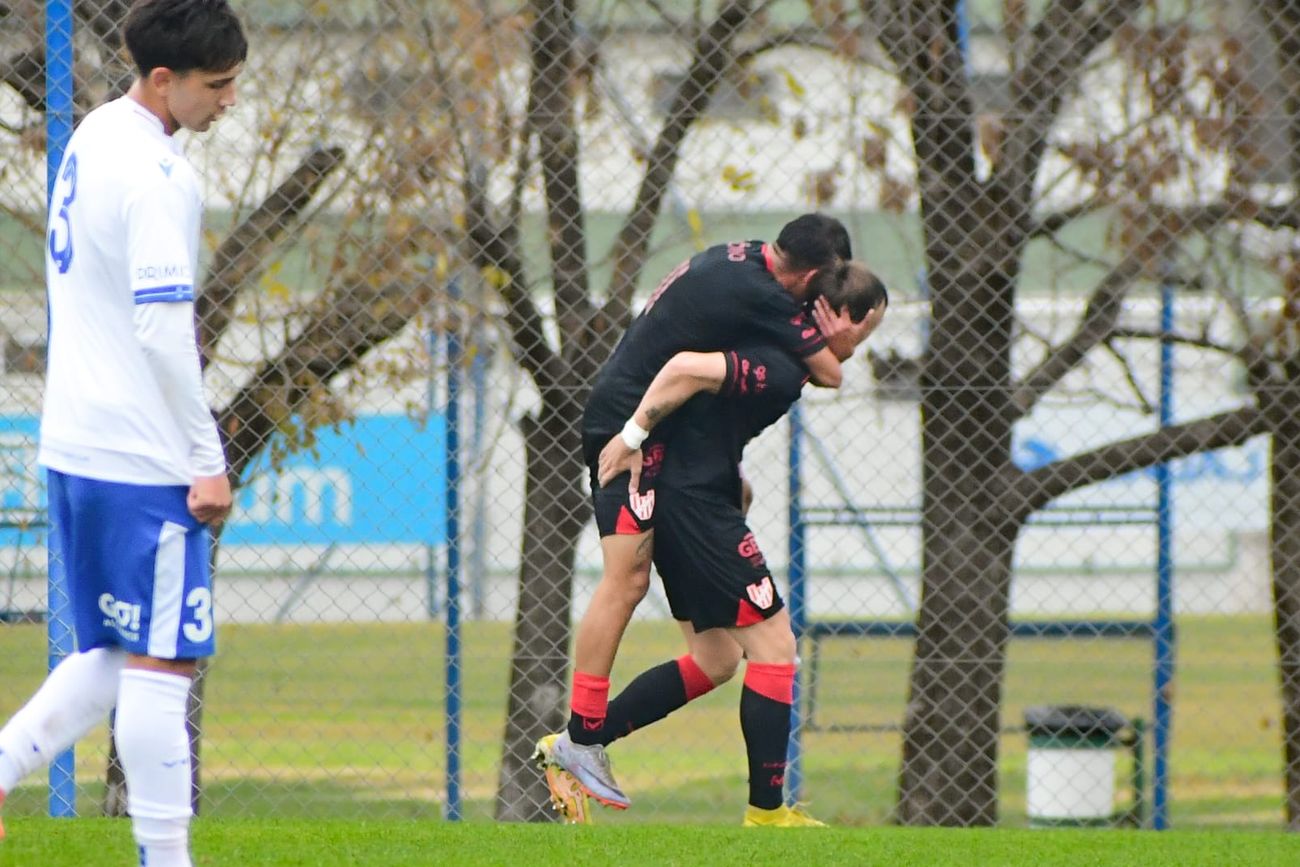 Reserva de Instituto ante Vélez.