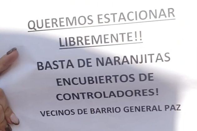Vecinos de barrio General Paz se movilizaron en contra del nuevo estacionamiento medido.