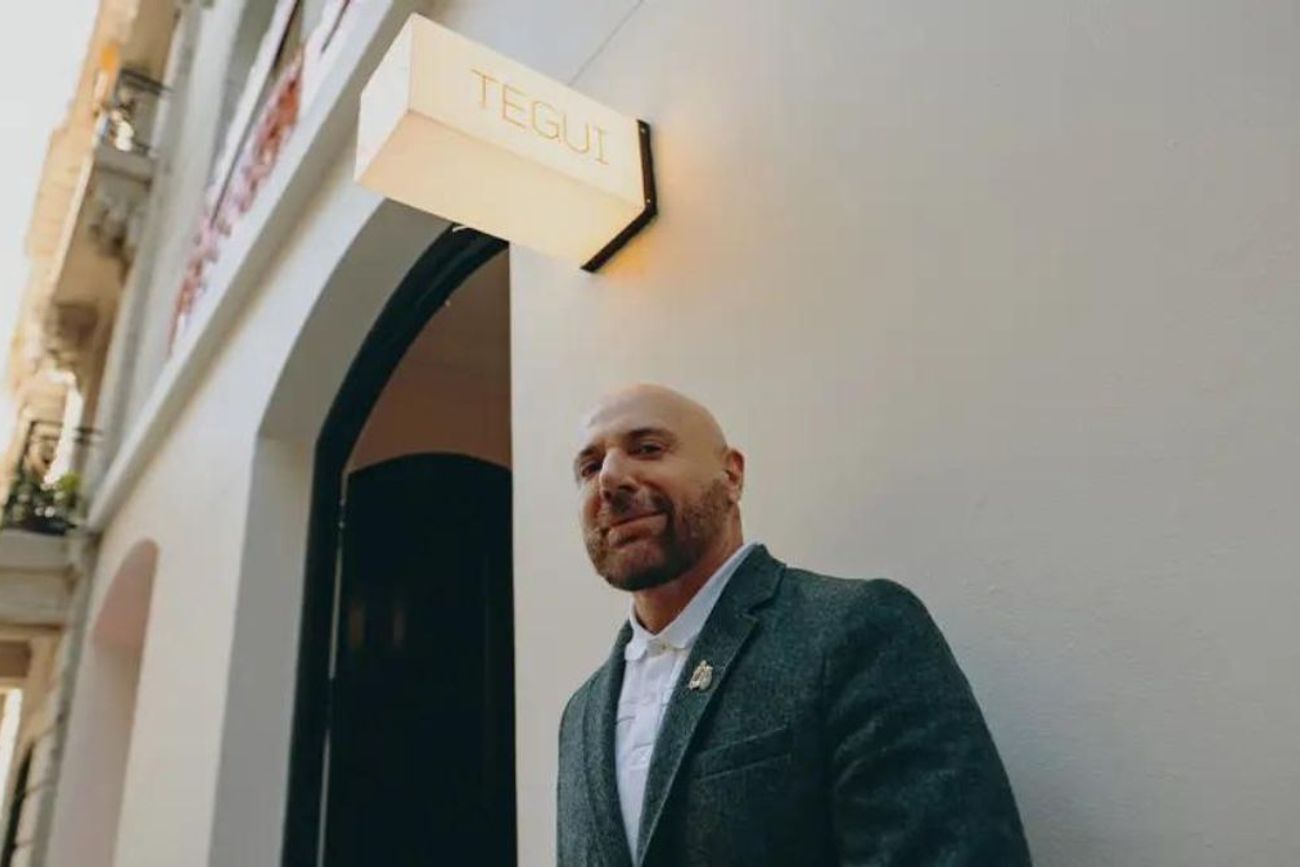 El menú digital de Tegui Barra muestra platos principales que llegan hasta los $ 90.000 y una propuesta gourmet ubicada en pleno corazón de Recoleta.