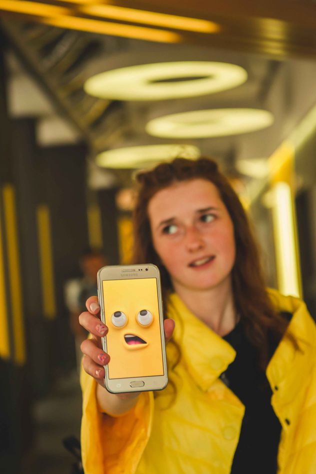Por qué los jóvenes recurren a la inteligencia artificial en busca de apoyo. 
