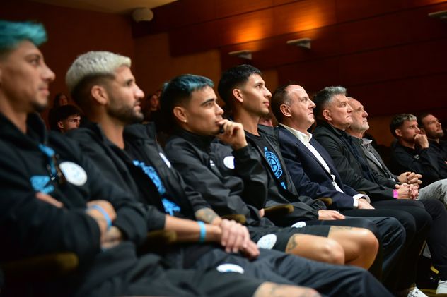 El plantel de Belgrano compartió un homenaje y un brindis en La Voz. Acá en el Auditorio para disfrutar de los contenidos audiovisuales especiales para el campeón.