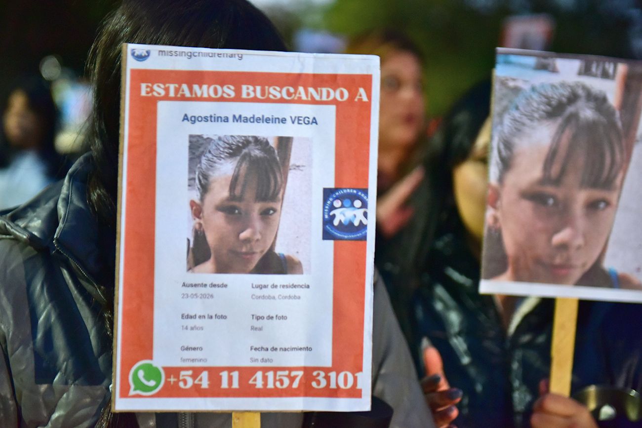 Marcha por la aparición de Agostina Vega, la adolescente desaparecida en Córdoba.