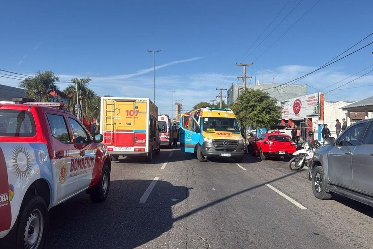 Se incendió una taller de chapa y pintura en la calle Colón 
