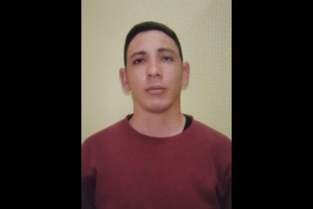 Prontuario. Fotografía legal del cabo Leandro Alexis Quevedo. (La Voz) 