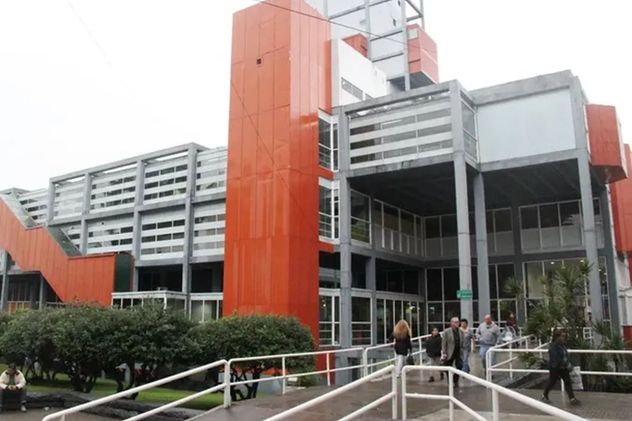 Investigan si una paciente psiquiátrica desconectó el respirador de un hombre y le causó la muerte