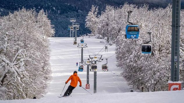 Cerro Catedral, Chapelco y Cerro Bayo son algunos de los complejos que ya anunciaron precios y novedades para el invierno 2026.
