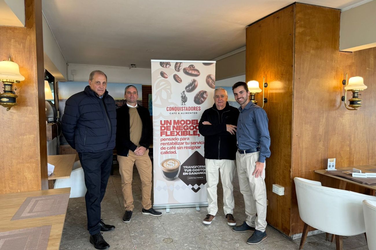 Socios, de izquierda a derecha: Antonio Casado, Diego Martínez, Hugo Martínez y Ezequiel Martínez. (Gentileza Café Conquistadores)