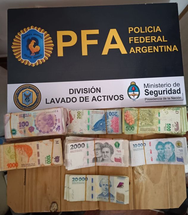 Operativos por la banda de estafadores. (PFA)
