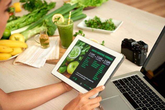 Un sistema de inteligencia artificial que sugiere sustituir uno o tres ingredientes puede hacer que las comidas sean significativamente más nutritivas y menos costosas. 