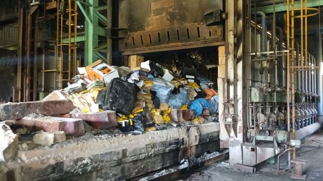 Incineraron más de tres toneladas de estupefacientes provenientes de diferentes operativos de la Fuerza.