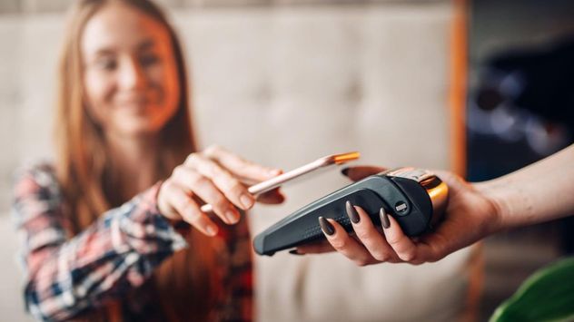 El “soft saving” se convirtió en una de las tendencias económicas más comentadas entre los jóvenes de la generación Z.