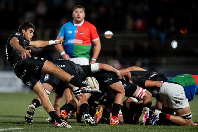 Dogos XV venció a Capibaras XV en la fecha 13 del SRA.
