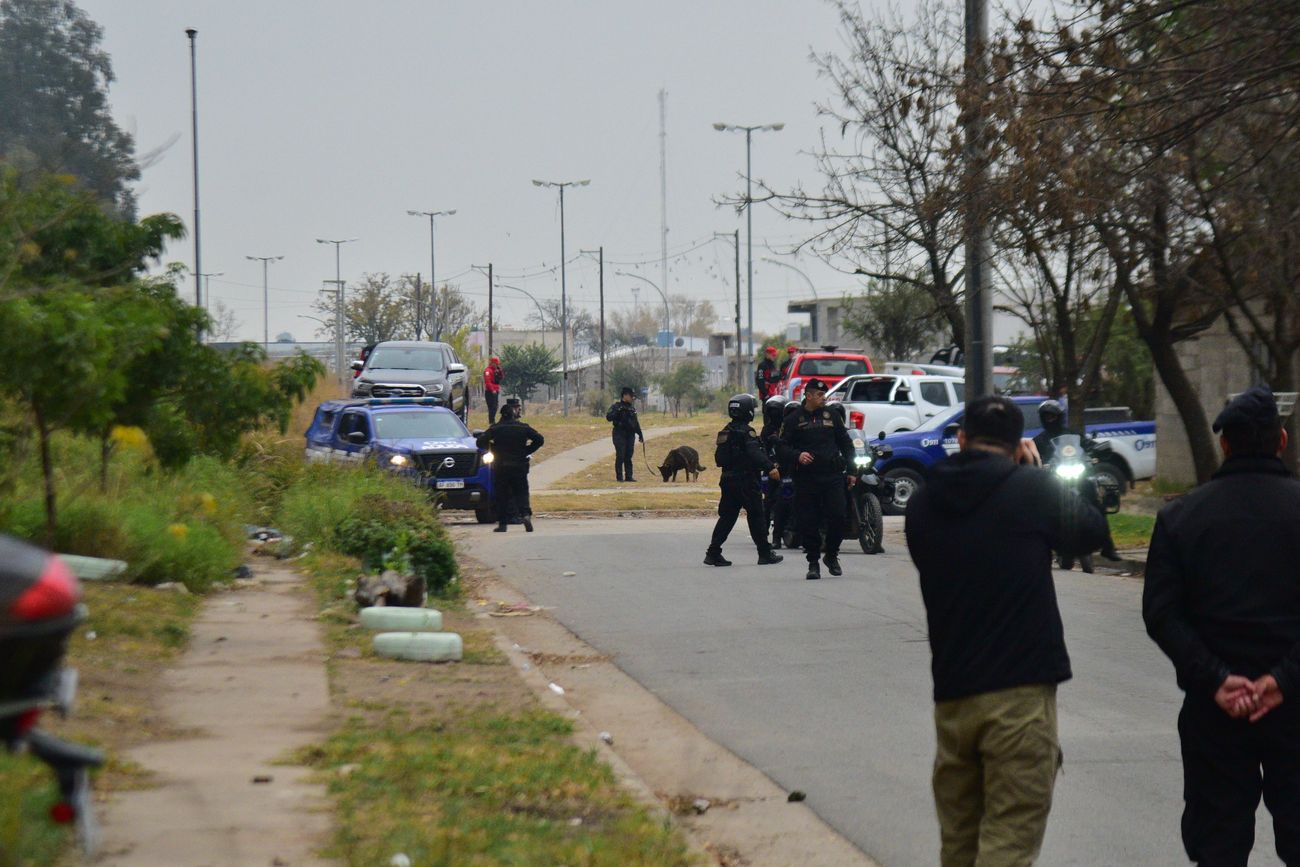 Allanamiento en barrio Ampliación Ferreyra