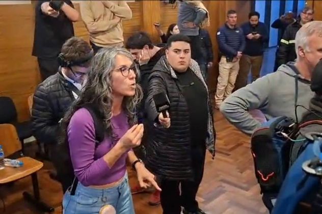 La exconcejal Laura Vilches apuntó en contra del fiscal Garzón: "No sea cínico, es una payasada lo que hace"