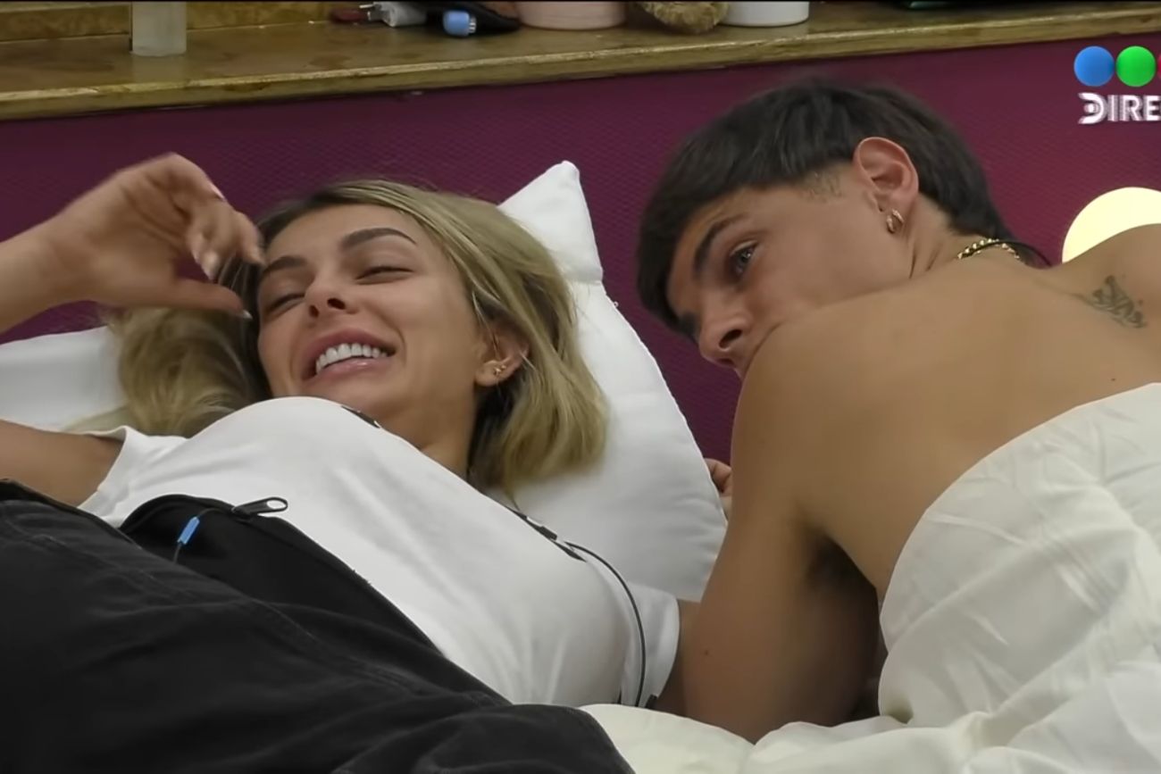 La nueva pareja que se formó en "Gran Hermano". (Captura)