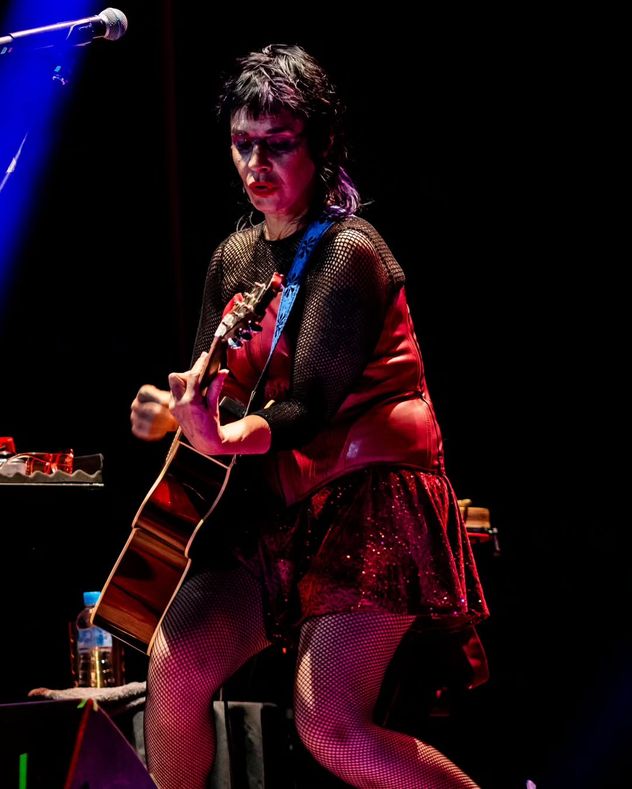 Fabiana Cantilo pidió un minuto de silencio por Agostina Vega en su show en San Juan