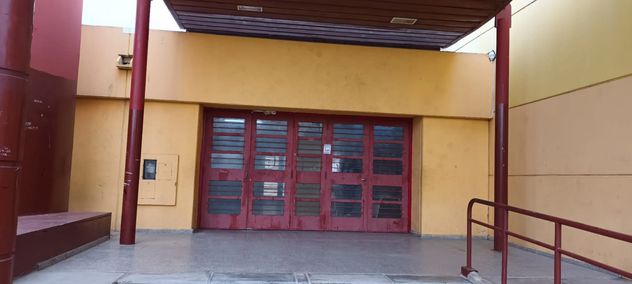 El ingreso al colegio donde asistía Agostina. (LaVoz)