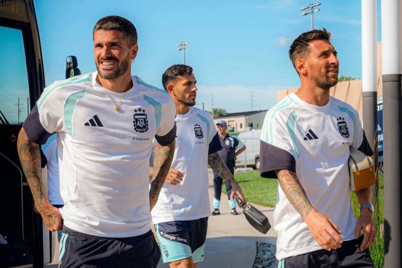 Primer entrenamiento de la Selección Argentina en Kansas con plantel completo.