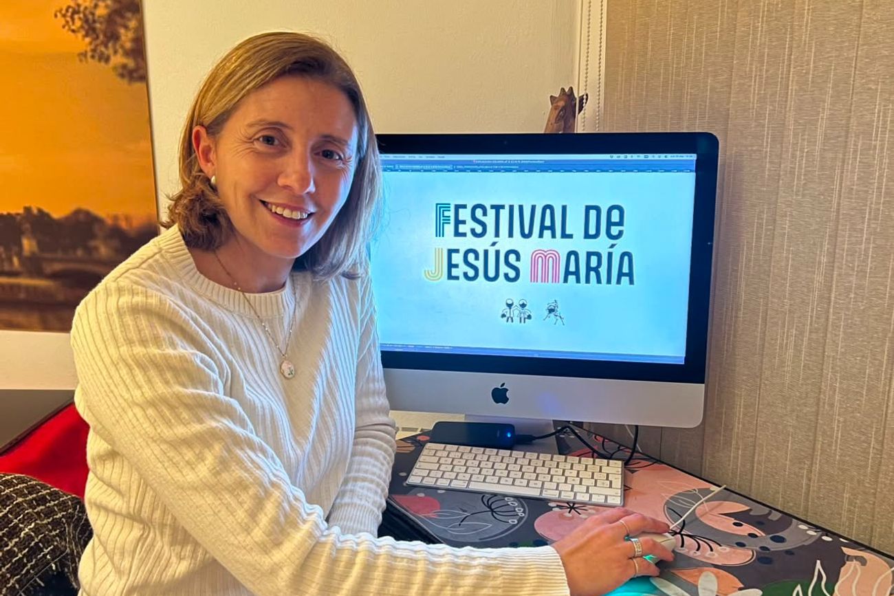 Mariel Giusti, el alma creadora de los logos de identidad del Festival de Doma y Folklore de Jesús María. 