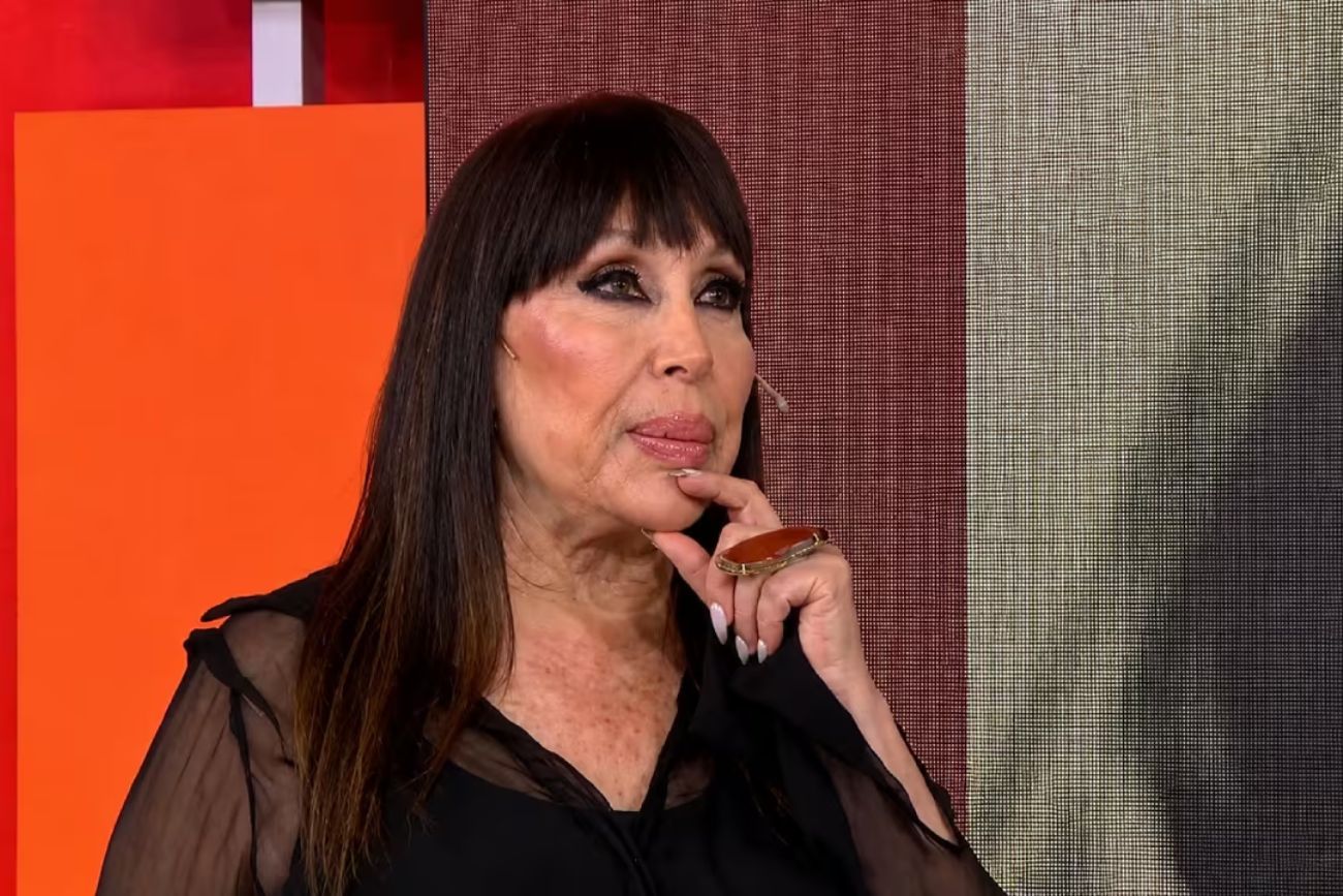 Moria Casán en su programa, "La mañana con Moria".