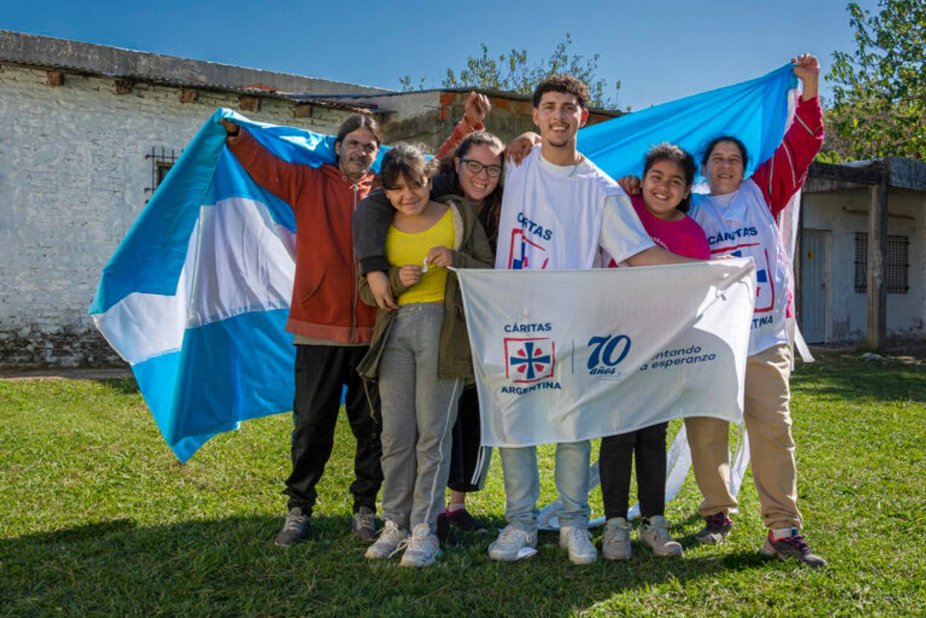 Con un llamado al compromiso de toda la sociedad, Cáritas comenzó la campaña de su Colecta Anual.

