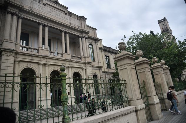  Escuela Normal Superior “Dr. Alejandro Carbó”.