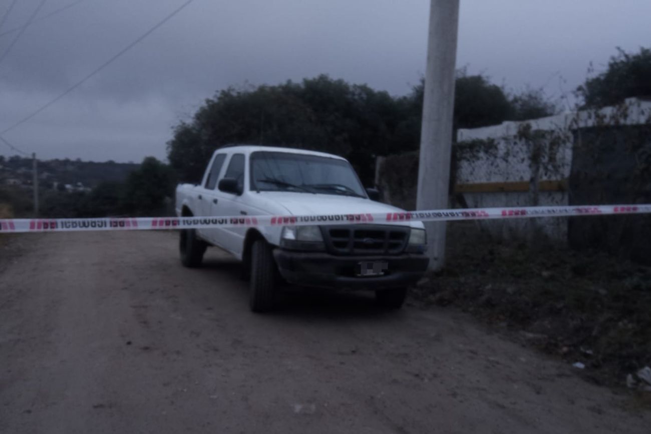 Un motociclista murió tras chocar contra una camioneta en Tanti