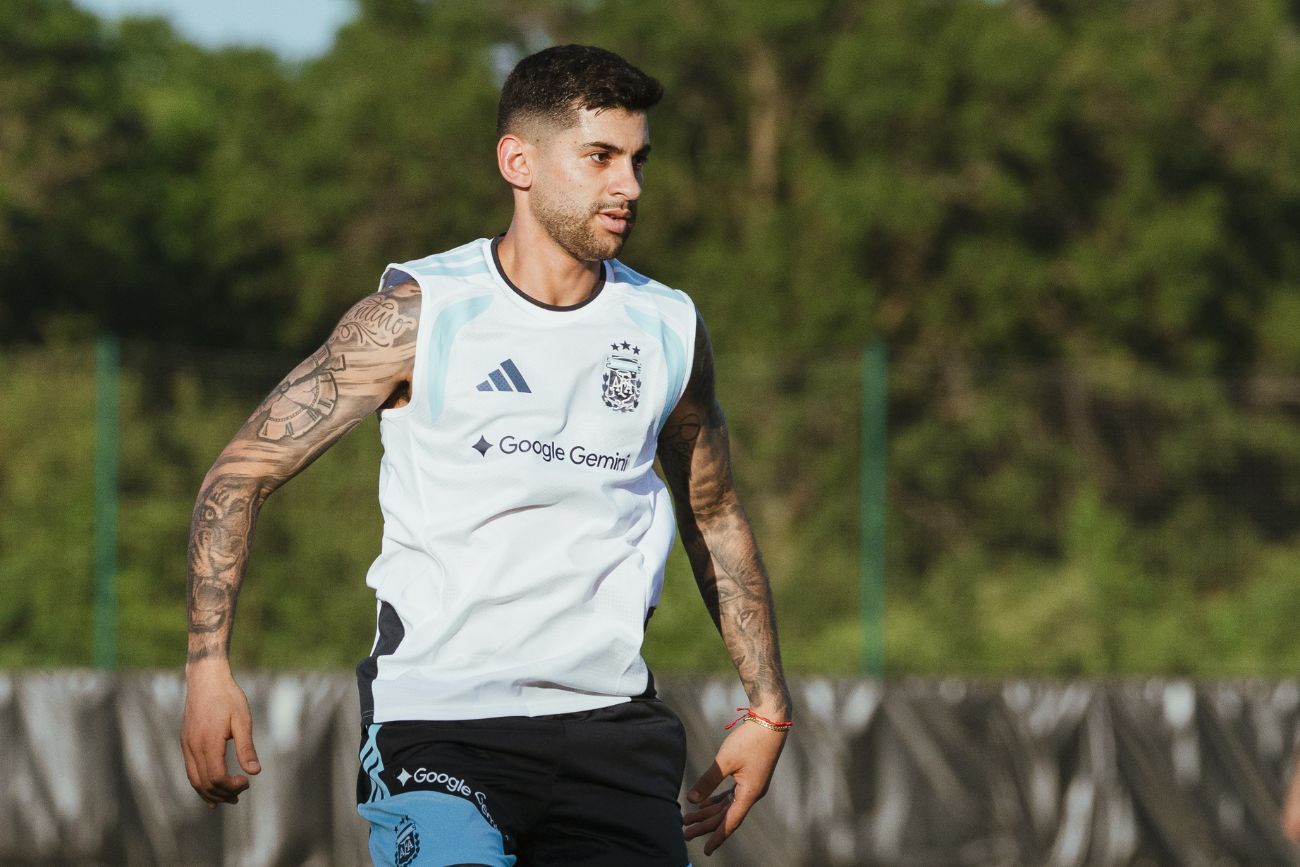 Cristian "Cuti" Romero con la selección argentina en Kansas.