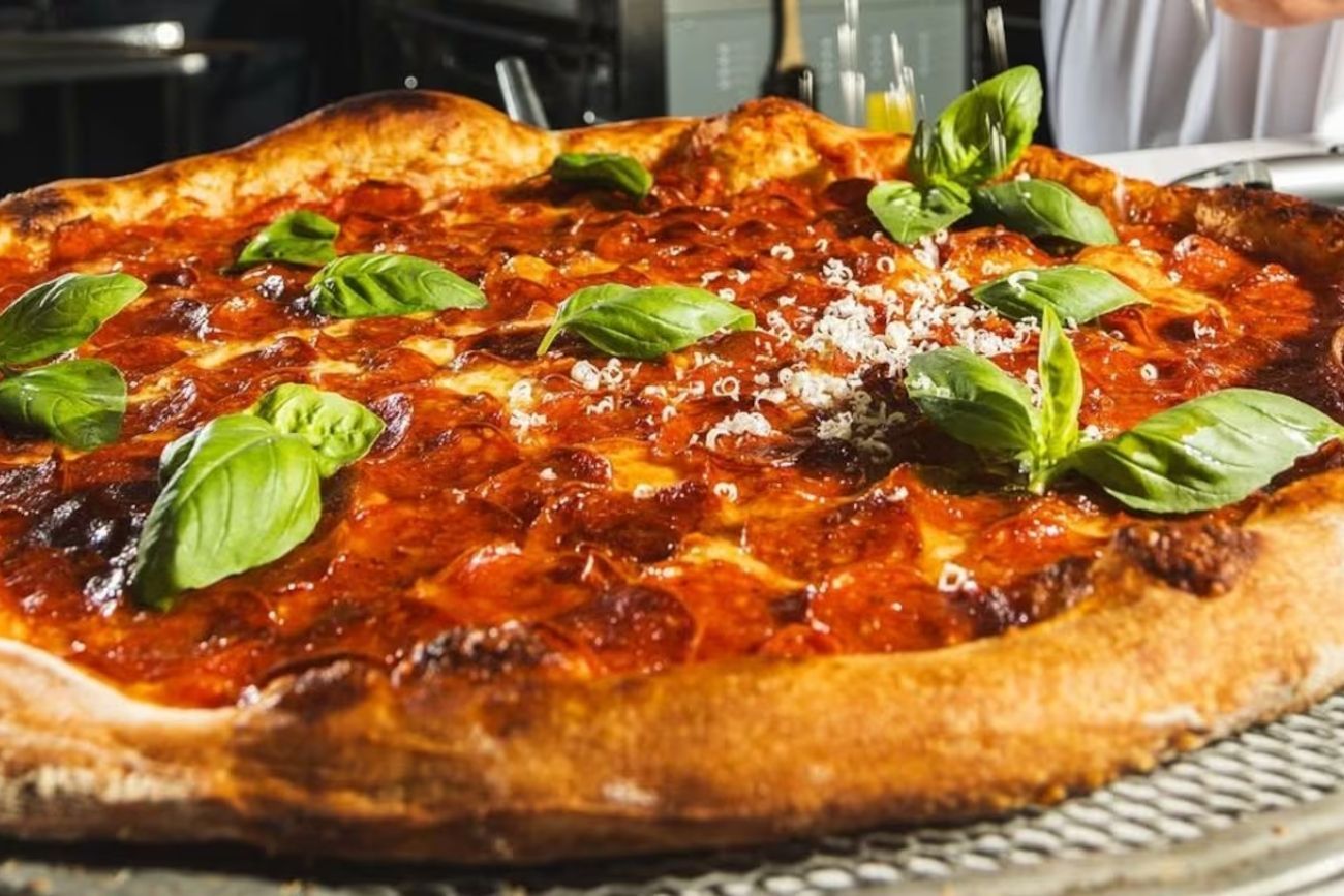 Cuánto cuesta comer en Kalis, la pizzería de Núñez elegida entre las mejores del mundo.