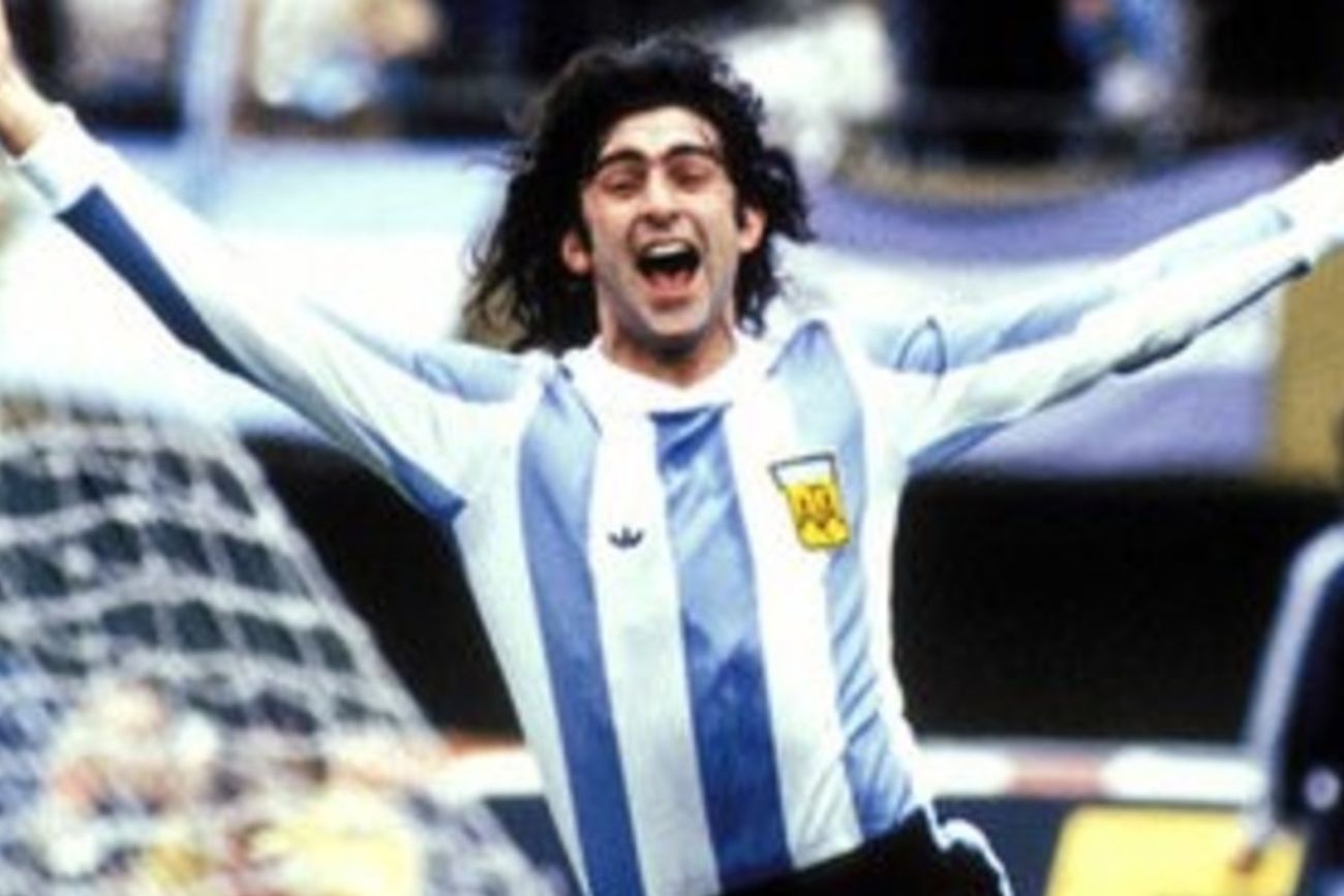 "Costó mucho conseguir la primera": el mensaje de Kempes en un aniversario eterno