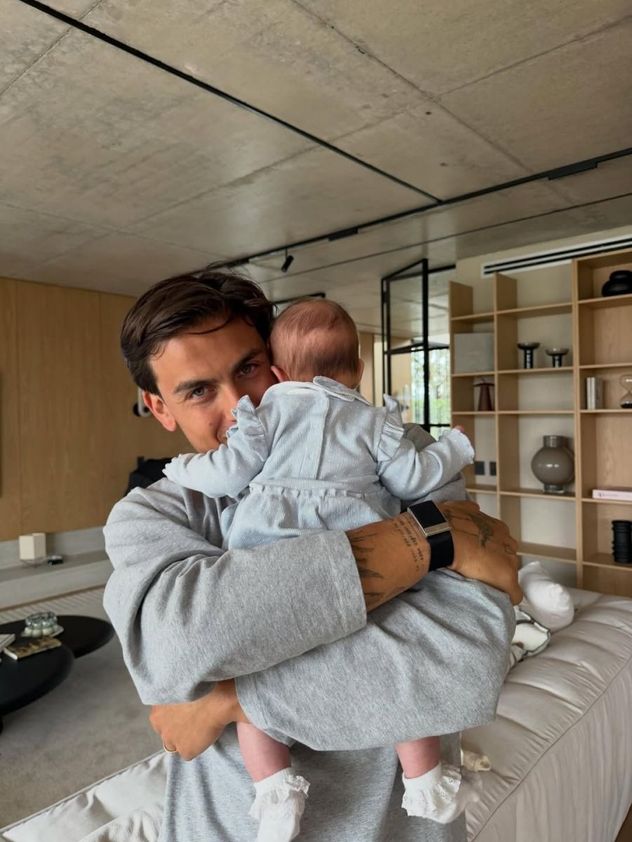 Oriana Sabatini y Paulo Dybala fueron papás el pasado 2 de marzo