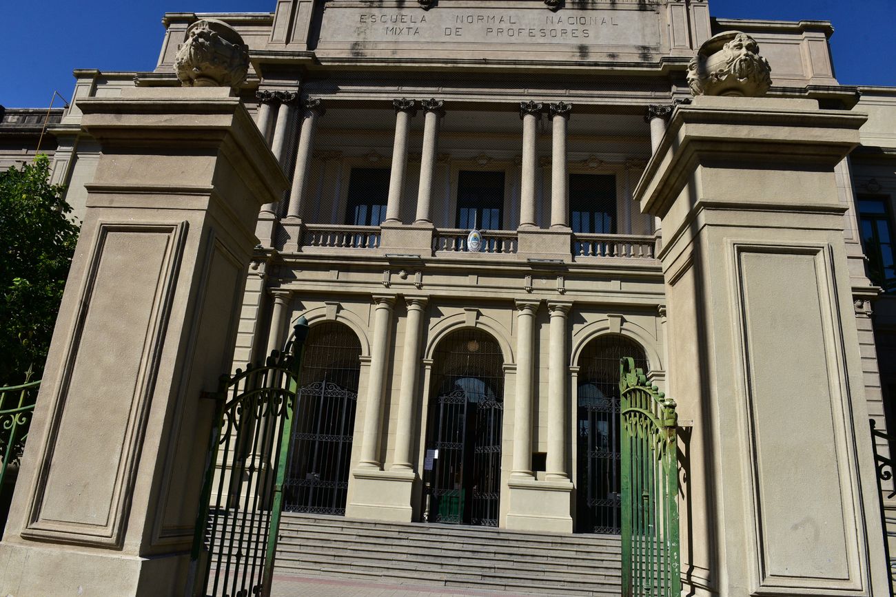  Escuela Normal Superior “Dr. Alejandro Carbó”.