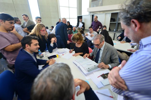Escrutinio definitivo de elecciones provinciales. 