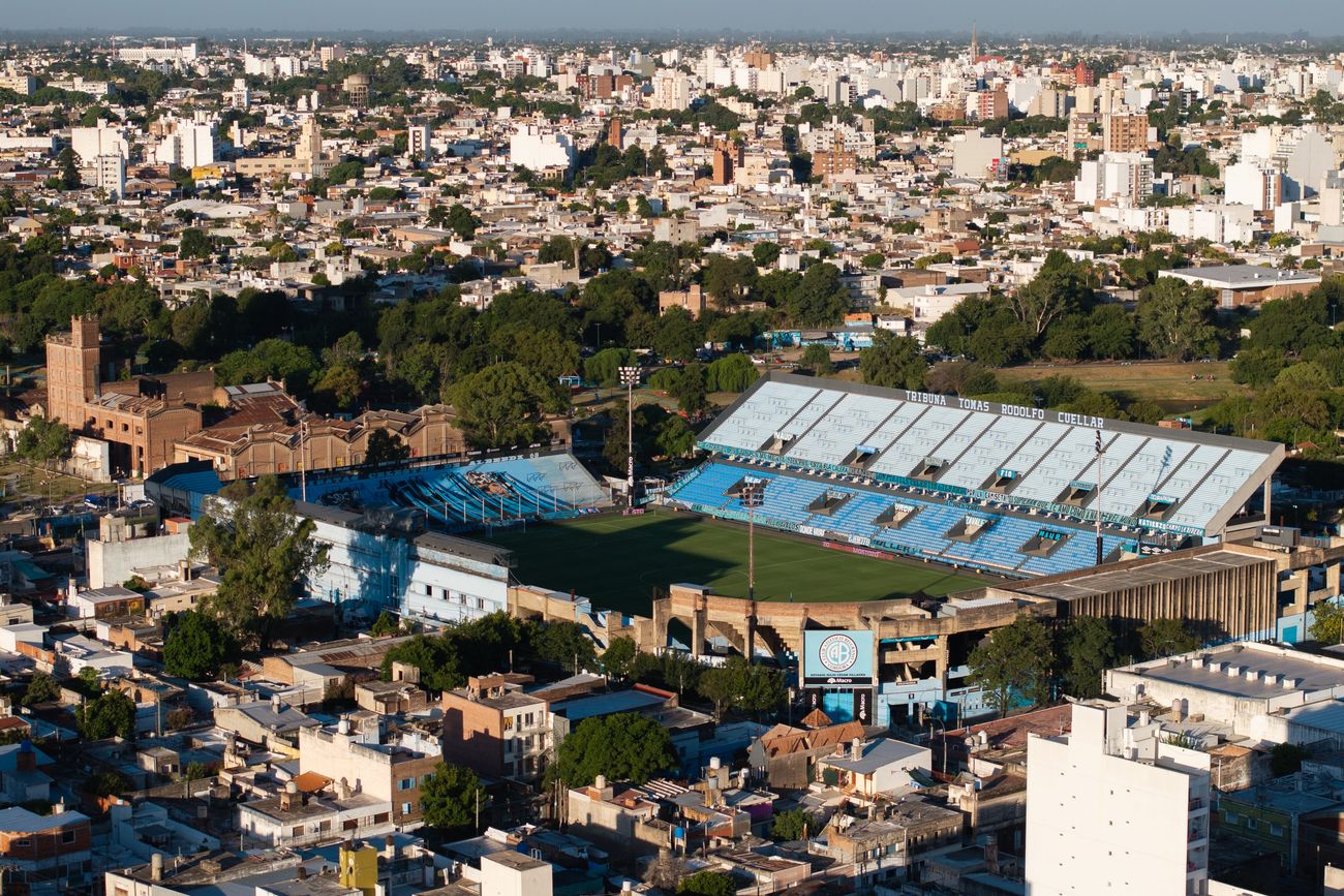 Estadio Gigante de Alberdi de Belgrano.