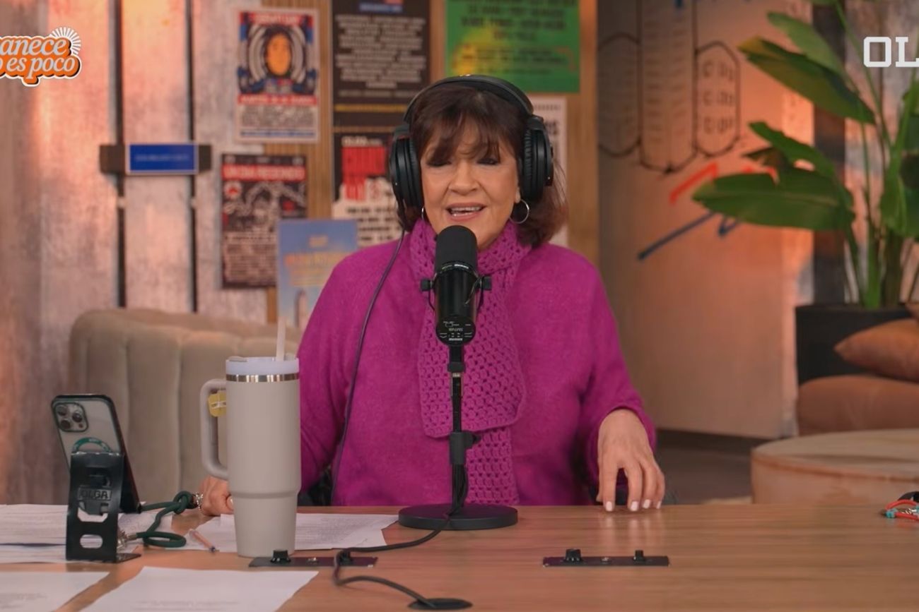 Elizabeth "la Negra" Vernaci en su programa en Olga.