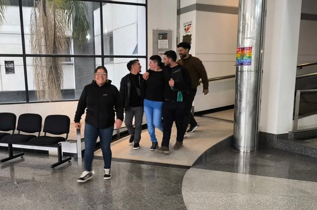 Juicio por parricidio. Jenifer quedó absuelta y se retira este miércoles de los tribunales de Río Tercero con alivio. Fue una fallo "con perspectiva de género y de niñez"