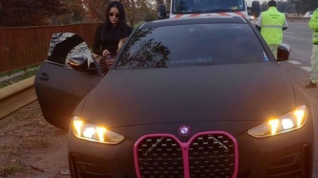 Detuvieron con drogas y armas en su poder a Nicole Verón, la expolicía que grabó contenido erótico con su uniforme puesto.