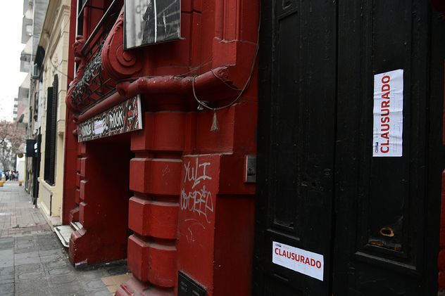 Clausuraron Wachitas, el bar vinculado a la pareja de Barrelier.
