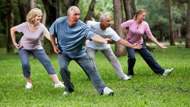El hábito que recomiendan los especialistas para conservar la movilidad después de los 60.