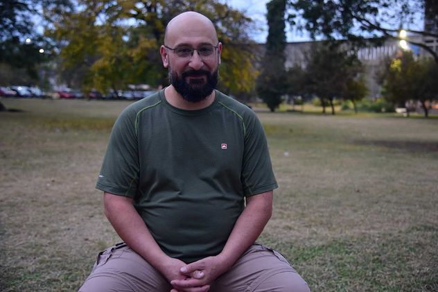Ariel Tropea (45) reconoce la "falta de continuidad" a la hora de conocer gente.