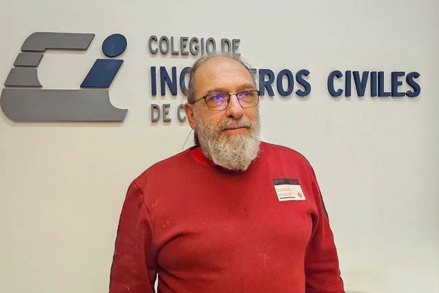 Darío Squeff, ingeniero civil, MP 4012. 