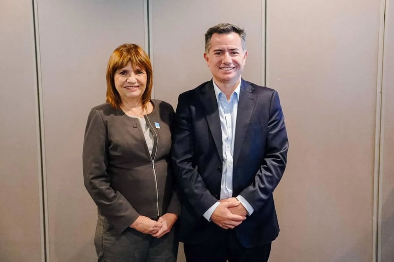 Patricia Bullrich junto a Gabriel Bornoroni.