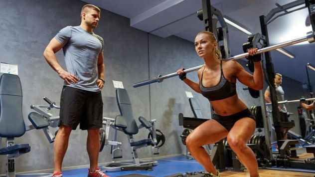 Las molestias en las rodillas suelen aparecer durante las primeras semanas de entrenamiento y, en muchos casos, están relacionadas con la adaptación del cuerpo al esfuerzo físico.
