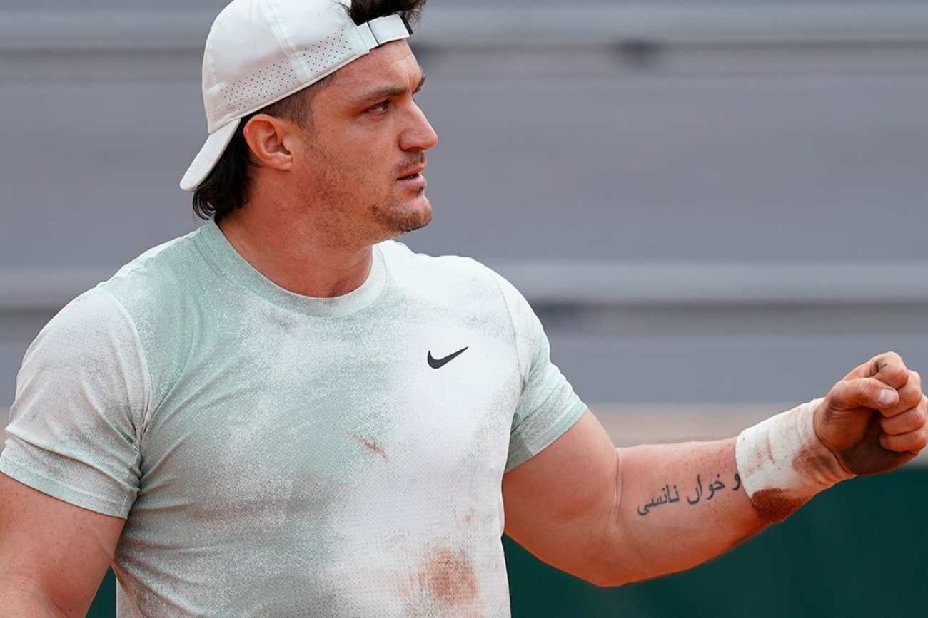 El cordobés Gustavo Fernández avanzó a semifinales de Roland Garros 2026.