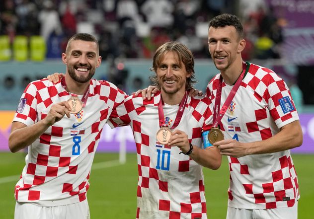 Modric, al centro, y Perisic, a su izquierda. Dos veteranos de Croacia.