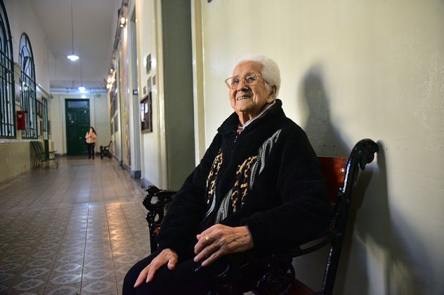 Mayores amores: Blanca Guzmán cuenta como conoció a su esposo Enrique en el Colegio Carbó hace mas de 70 años (y otras historias de amor adolescentes en los 50)

Foto: Pedro Castillo / La Voz
