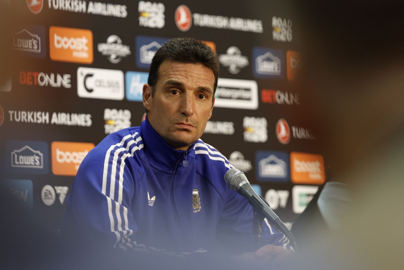 Lionel Scaloni en la conferencia de prensa antes del partido con Honduras.